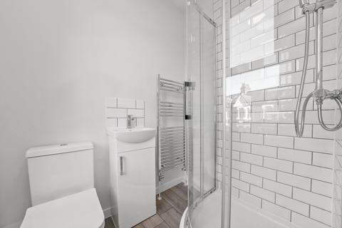 5 Deans Road, London, W7 3QD