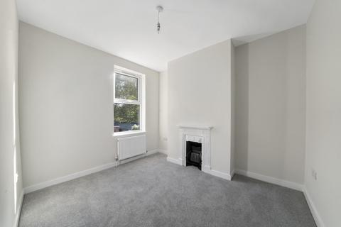 5 Deans Road, London, W7 3QD