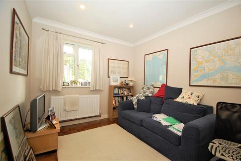 77 Kings Road, Chalfont St Giles, HP8 4HJ