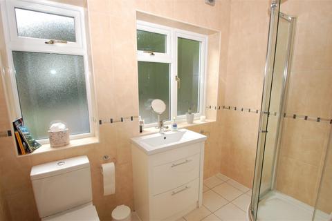 77 Kings Road, Chalfont St Giles, HP8 4HJ