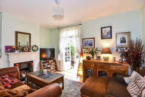 107 Crowther Road, London, SE25 5QS