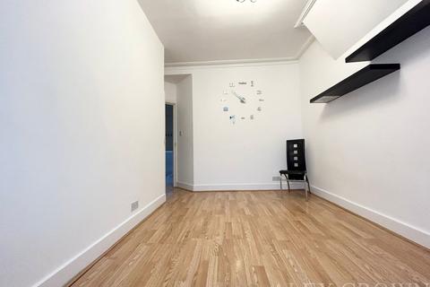 1 bedroom flat to rent, Seven Sisters Road, Seven Sisters