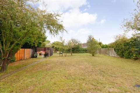 11 Dence Park, Herne Bay, CT6 6BG
