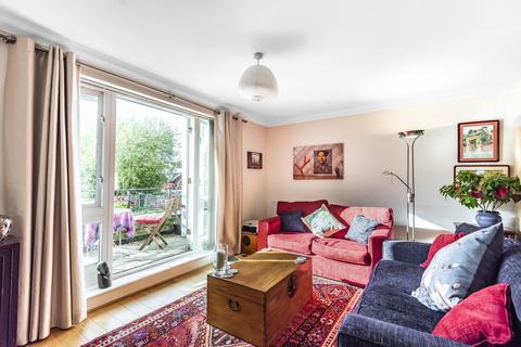 Flat 18, Osiers Court Steadfast Road, Kingston Upon Thames, KT1 1PL