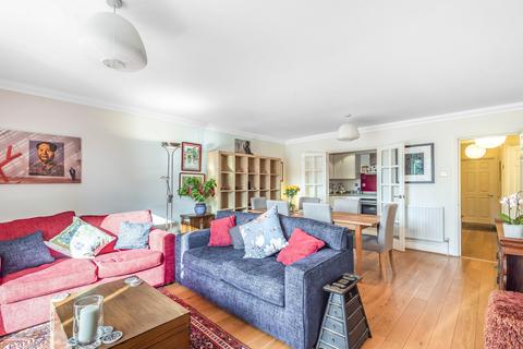 Flat 18, Osiers Court Steadfast Road, Kingston Upon Thames, KT1 1PL