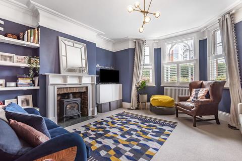 17 Stanton Road, London, SW20 8RL