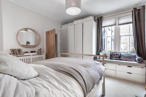 17 Stanton Road, London, SW20 8RL