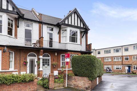 17 Stanton Road, London, SW20 8RL