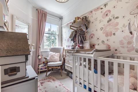 17 Stanton Road, London, SW20 8RL