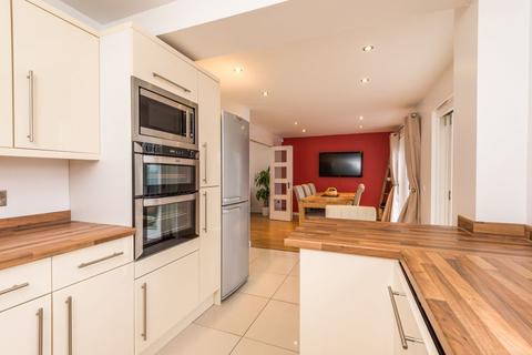78 Buckstone Road, Edinburgh, EH10 6UT