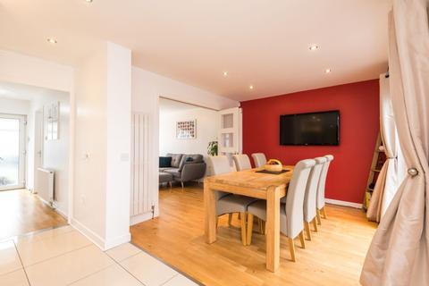 78 Buckstone Road, Edinburgh, EH10 6UT