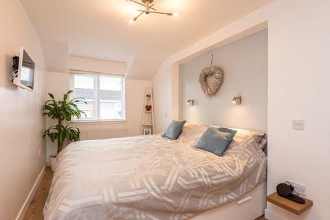 78 Buckstone Road, Edinburgh, EH10 6UT