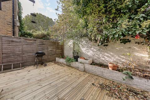 87 Claxton Grove, London, W6 8HB