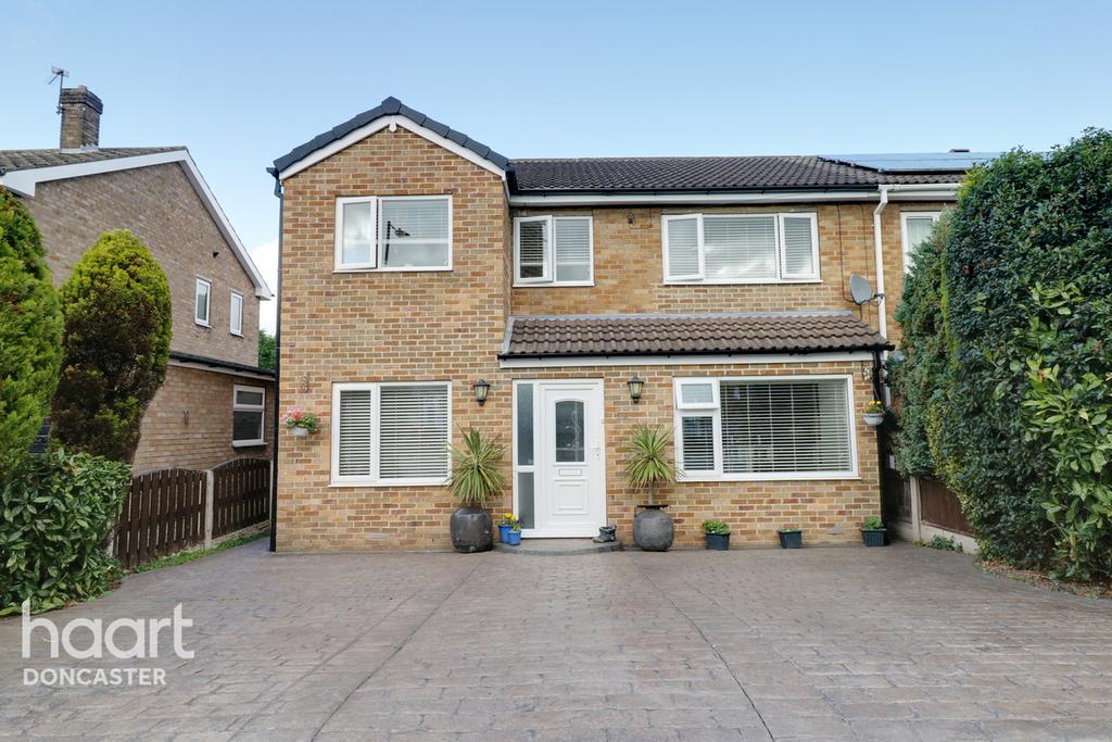 Yew Tree Crescent, Rossington, Doncaster 5 bed semidetached house £