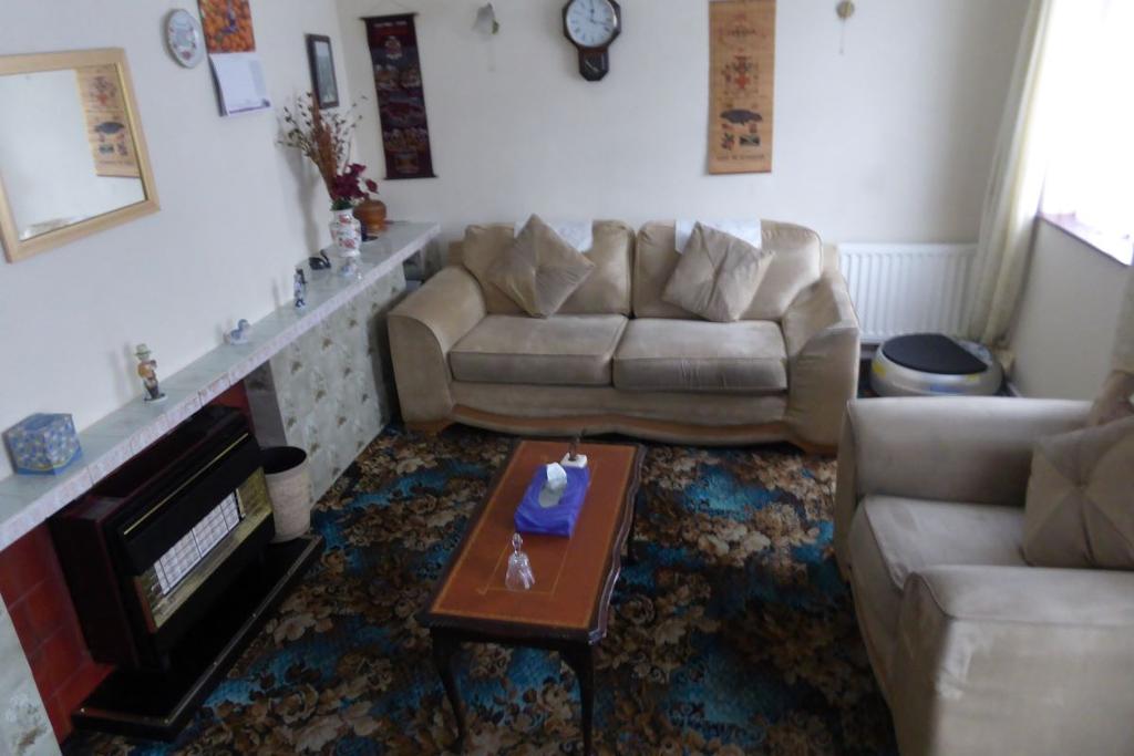Calstock Road, Willenhall, West Midlands, WV12 4TG 3 bed semidetached