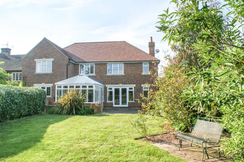 St Catherines Road, Hayling Island 5 bed detached house - £965,000