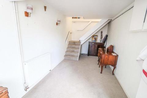 25 Fernhurst Close, Hayling Island, PO11 0DT