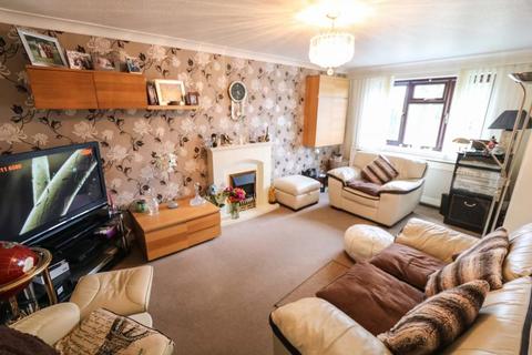 18 Gilbert Mead, Hayling Island, PO11 0RE