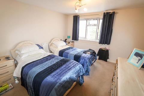 18 Gilbert Mead, Hayling Island, PO11 0RE