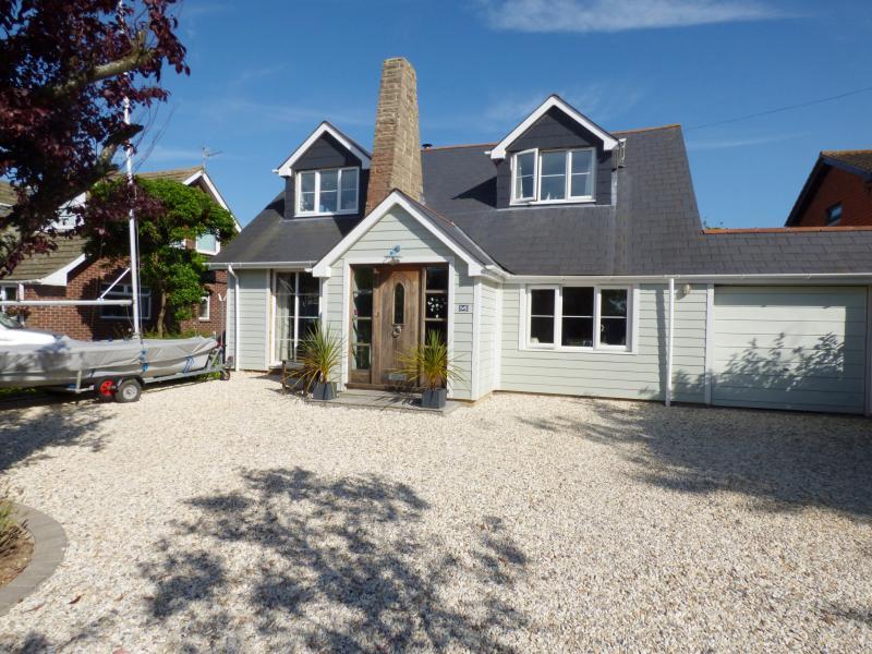 North Shore Road, Hayling Island 4 bed detached house £695,000