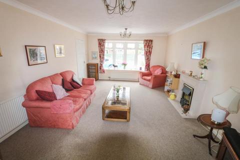 28 Dances Way, Hayling Island, PO11 0JP
