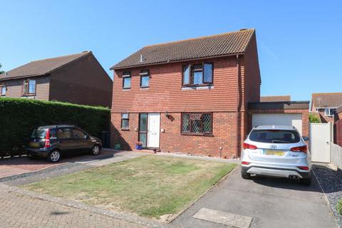 7 Gilbert Mead, Hayling Island, PO11 0RE