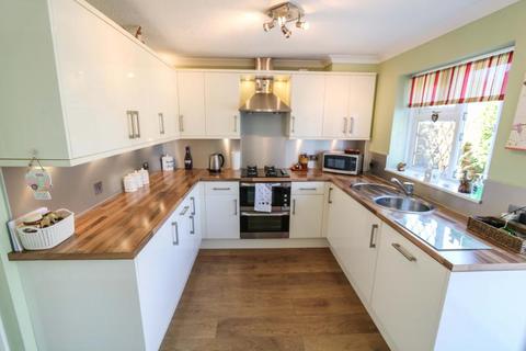7 Gilbert Mead, Hayling Island, PO11 0RE