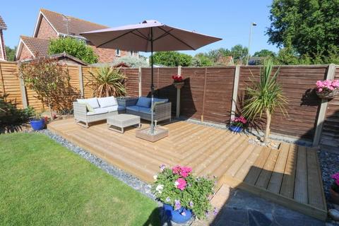 7 Gilbert Mead, Hayling Island, PO11 0RE