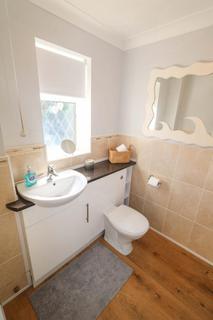 7 Gilbert Mead, Hayling Island, PO11 0RE