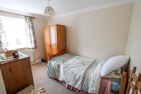 22 Gilbert Mead, Hayling Island, PO11 0RE