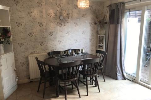 15 Crossfield, Fernhurst, Haslemere, GU27 3JL