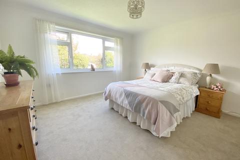 1 Greeb Way, Perranuthnoe, Penzance, TR20 9NN