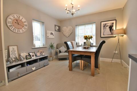 8 Heather Close, Tutbury, Burton-on-trent, DE13 9PP