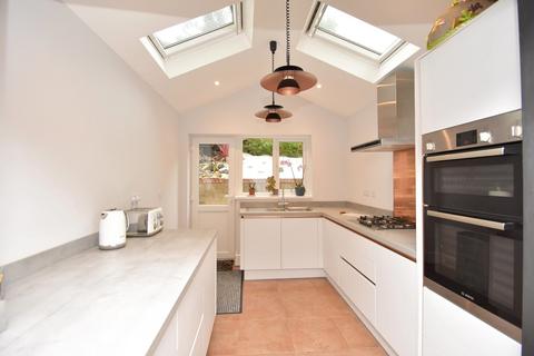 27 Belstead Road, Ipswich, IP2 8AU