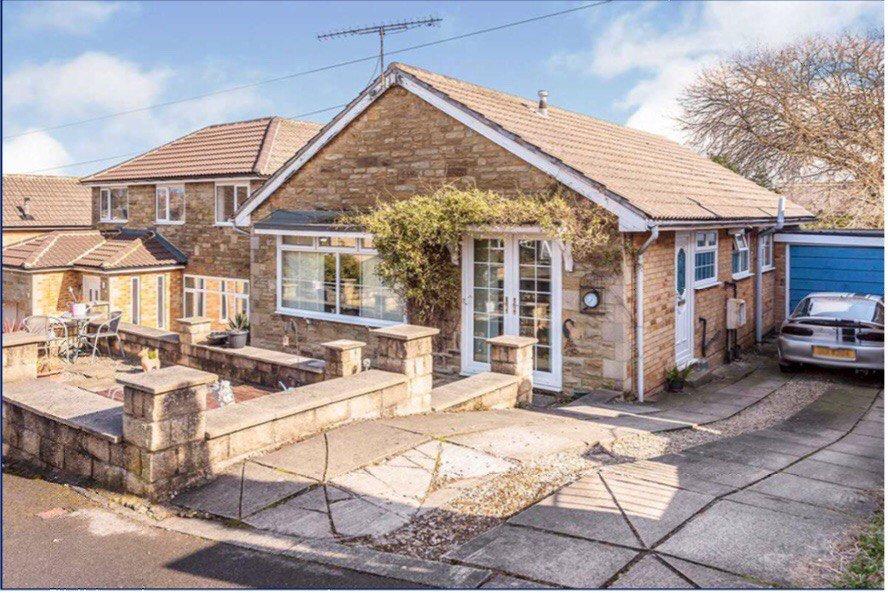 Park Avenue, Liversedge, WF15 3 bed bungalow £200,000
