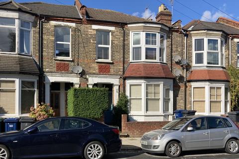 10 Kitchener Road, London, N2 8AS