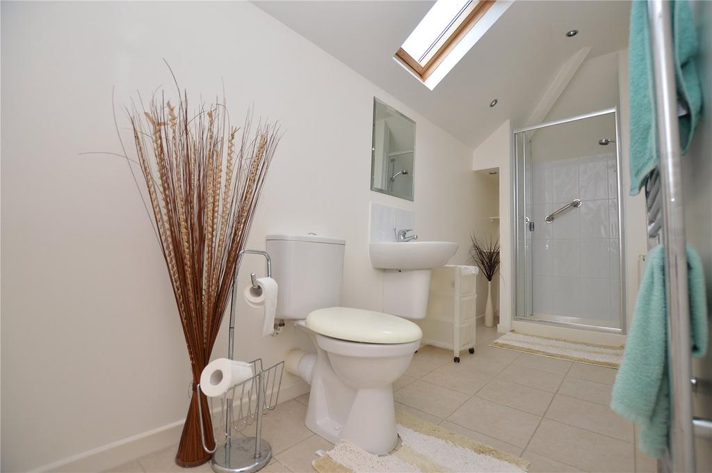 1st Floor Shower Rm