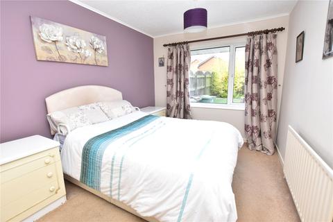 4 Barnard Way, Leeds, LS15 8UX