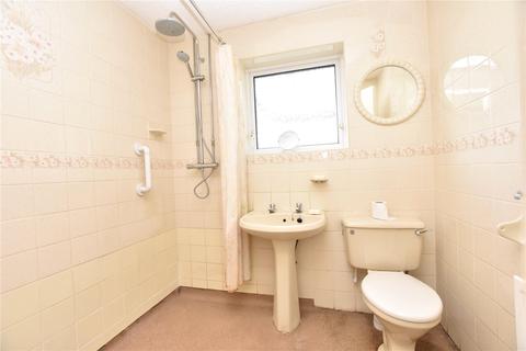 4 Barnard Way, Leeds, LS15 8UX
