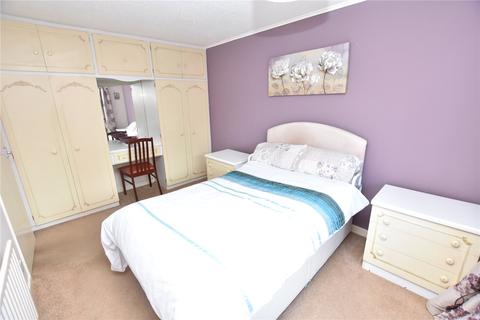 4 Barnard Way, Leeds, LS15 8UX