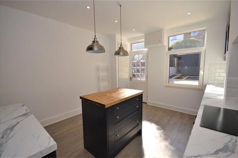 16 Caxton Street, Barnsley, S70 2LF