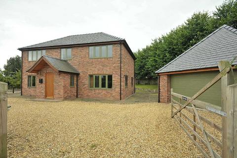 3 bedroom detached house to rent, Hemmingshaw Lane, Arclid