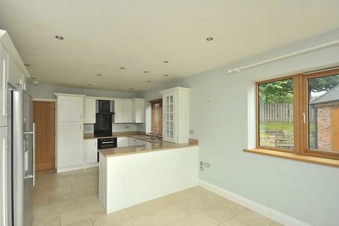 3 bedroom detached house to rent, Hemmingshaw Lane, Arclid