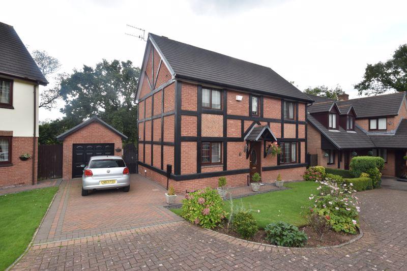 44 Clos Y Cwarra St Fagans Cardiff 4 Bed Detached House 359 950