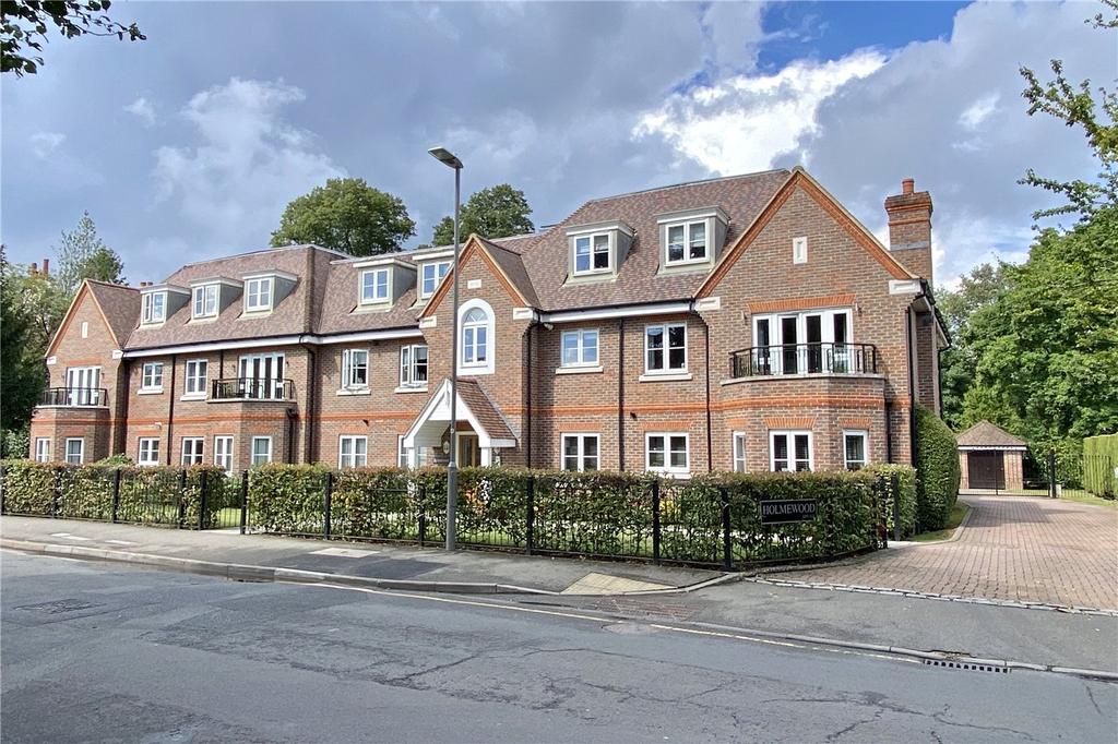 Gregories Road, Beaconsfield, HP9 2 bed apartment £475,000