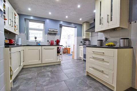 43 Broad Lane North, Willenhall, WV12 5UH