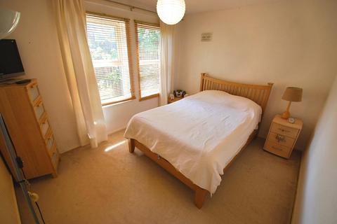 8 Lightley Close, Wembley, HA0 4HP