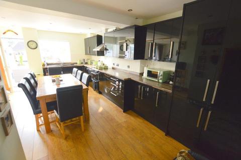 43 Green Lane, Luton, LU2 8AT