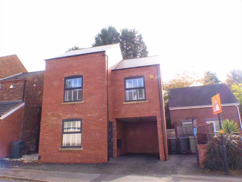 Reddicap Hill, Sutton Coldfield, B75 7BG 3 bed detached house £255,000