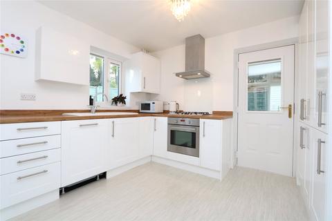 4 Clover Close, Loughton, Milton Keynes, MK5 8HA